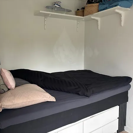 Apartmán Hyggeligt Kunst Studie Taet Pa Vandet *